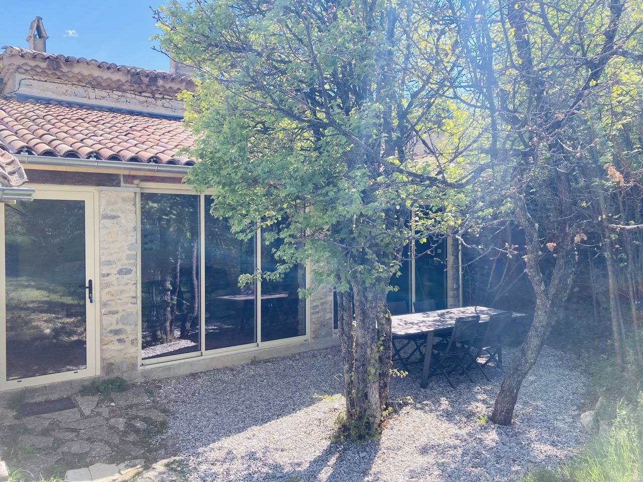 Gîte en Haute-Provence avec piscine in Les Omergues, Région de Forcalquier