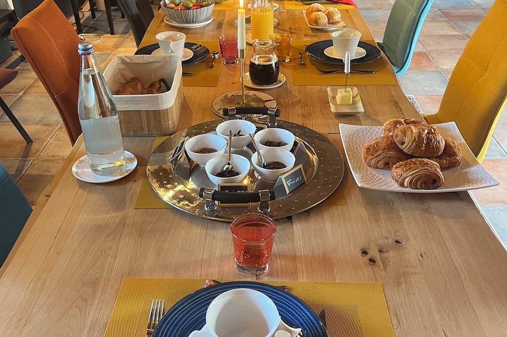 Traou Ar Vilin  Maison d’hôtes et gîtes in Pleumeur-Bodou, Côte de Granit Rose
