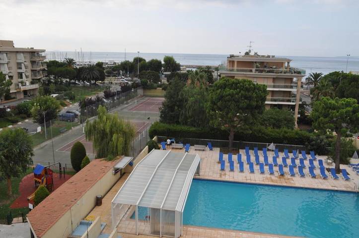 Appart’hôtel pour 6 personnes, avec jardin et piscine, animaux acceptés