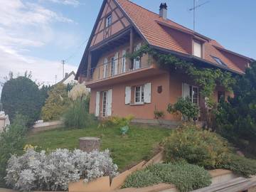 Gîte pour 6 personnes, avec jardin dans Ostheim