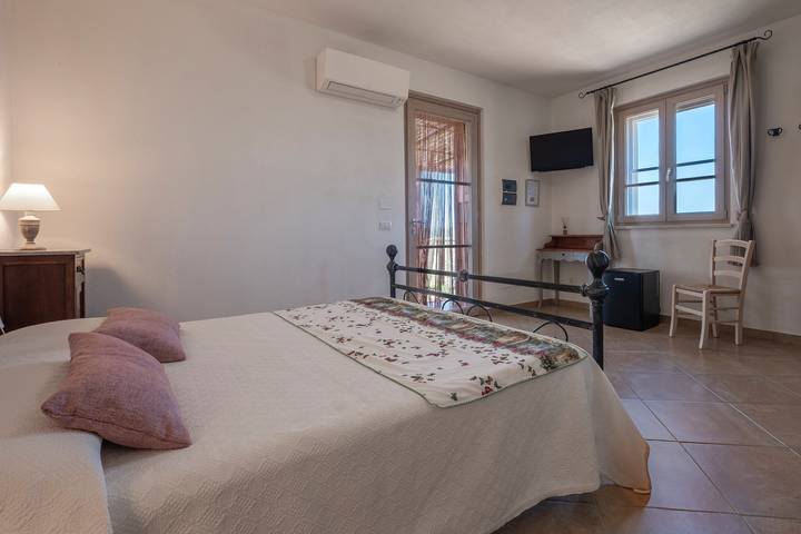 Stanza per 3 persone, con giardino in Maremma