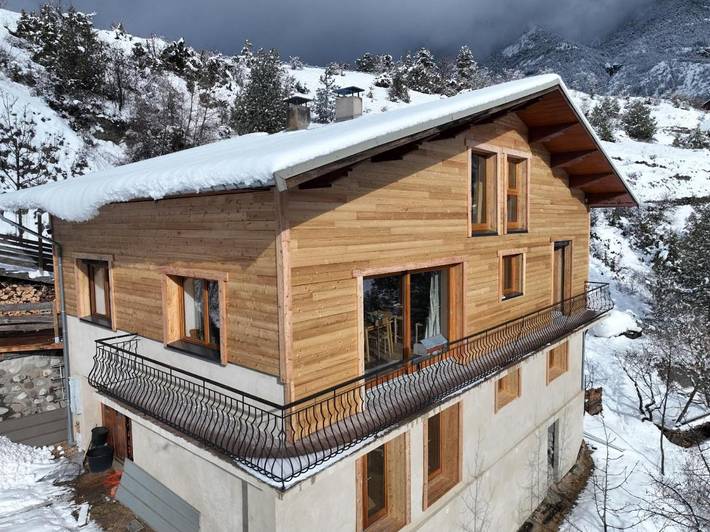 Gîte pour 6 personnes, avec jardin et vue à Eygliers - 4