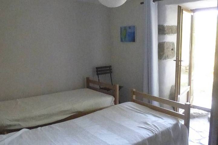 Maison de campagne pour 6 personnes, avec sauna et piscine à Pourcharesses - 4