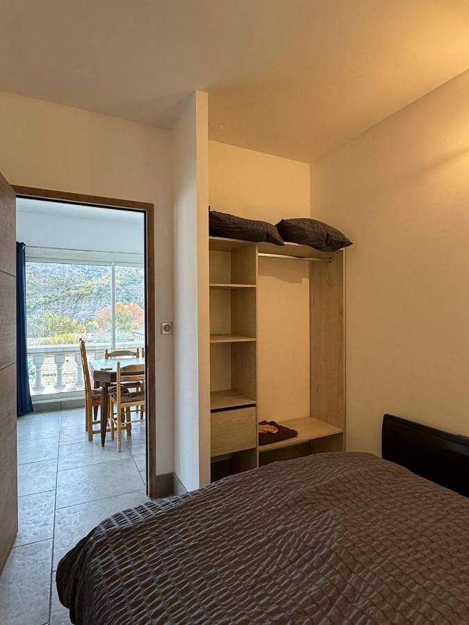 Location de vacances pour 6 personnes, avec vue et terrasse dans Saint-Julien-en-Saint-Alban - 3