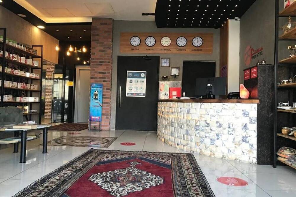 Fuar için ideal Cnr Expo'ya yakın metrobüs durağına 3 dakika merkezi konaklama in Istanbul, Marmara region