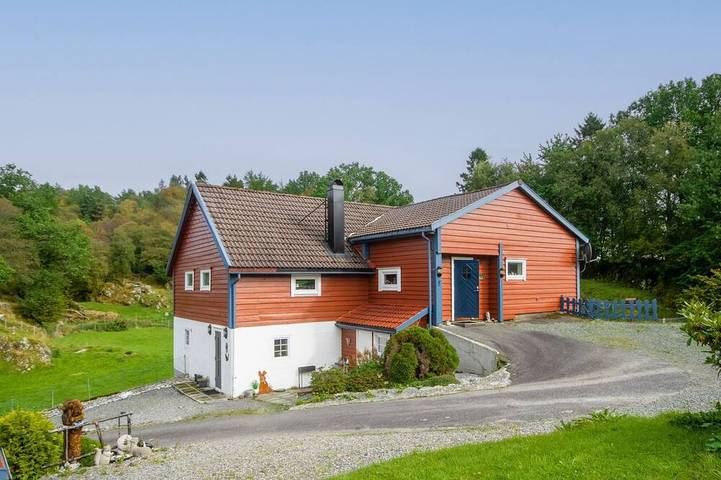 Ferienhaus für 5 Personen, mit Terrasse und Garten