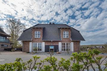 Ferienhaus für 4 Personen, mit Garten und Terrasse in Gager