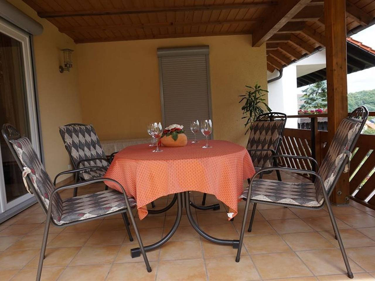Ganze Ferienwohnung, Haus Edith - 2 Bettwohnung in Gossersweiler-Stein, Trifelsland
