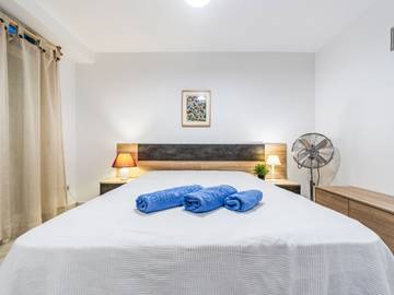 Apartment for 6 People in Tarragona, Costa Dorada, Photo 4