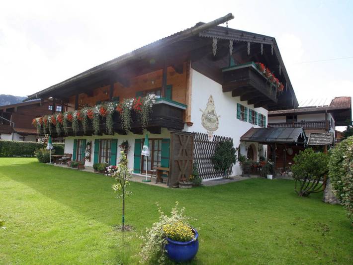 Ferienwohnung für 2 Personen, mit Balkon und Terrasse sowie Garten in Inzell - 2