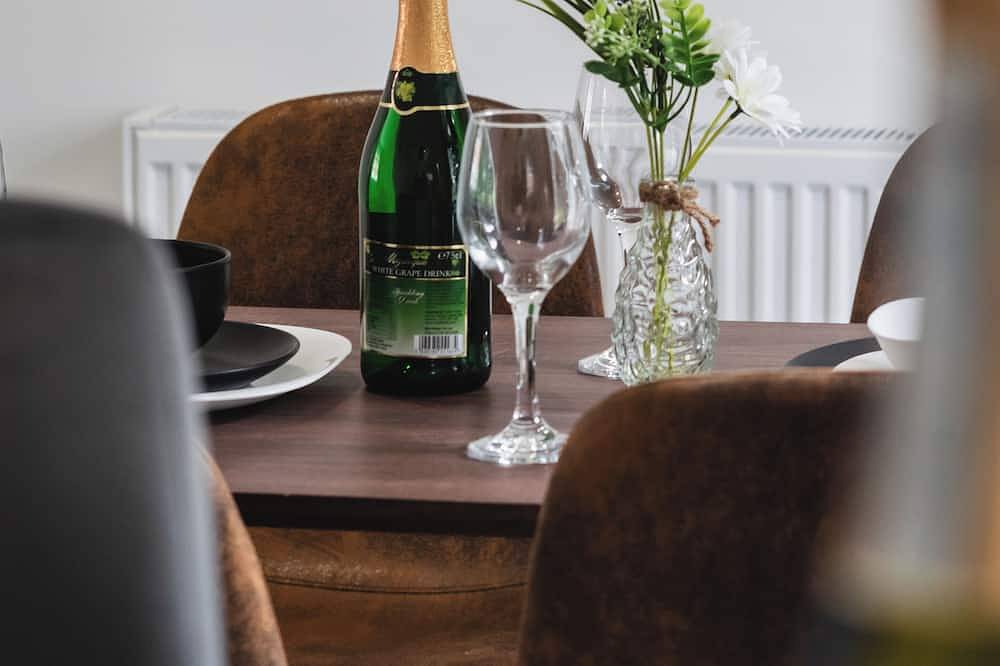 Comfy Spacious Home Near Preston City Centre - Sleeps 7 in Preston, Lancashire