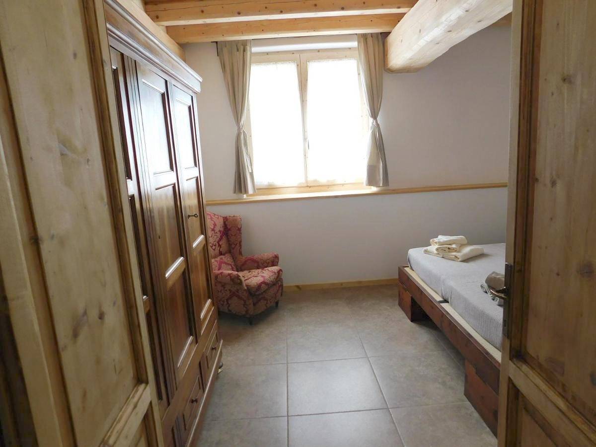 La Casa di Paglia in San Felice del Benaco, Prealpi Gardesane