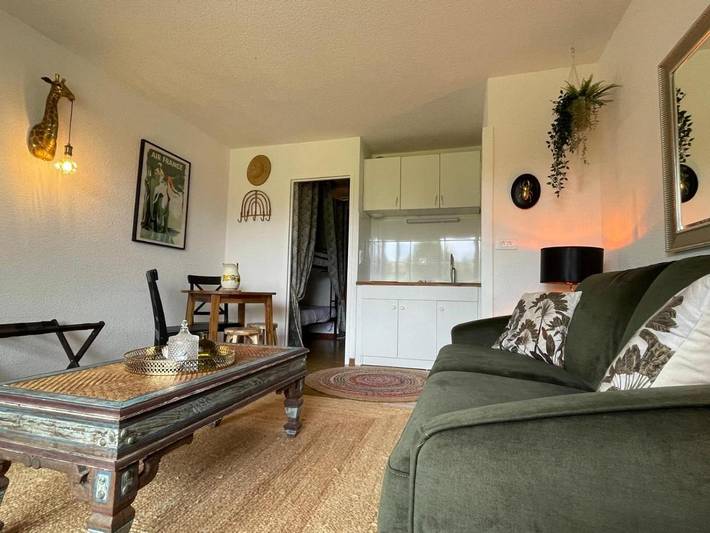 Gîte pour 4 personnes, avec jardin ainsi que vue et terrasse dans Plage Notre-Dame - 3