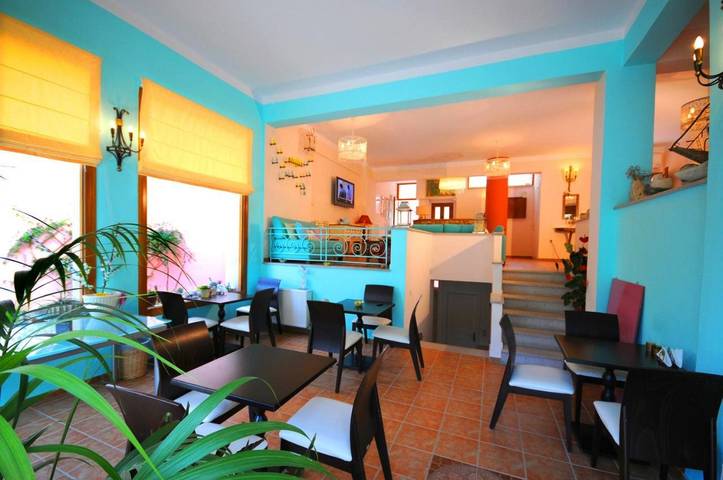 Maison d’hôte pour 2 personnes, avec vue et jardin, adapté aux familles dans Égine - 2