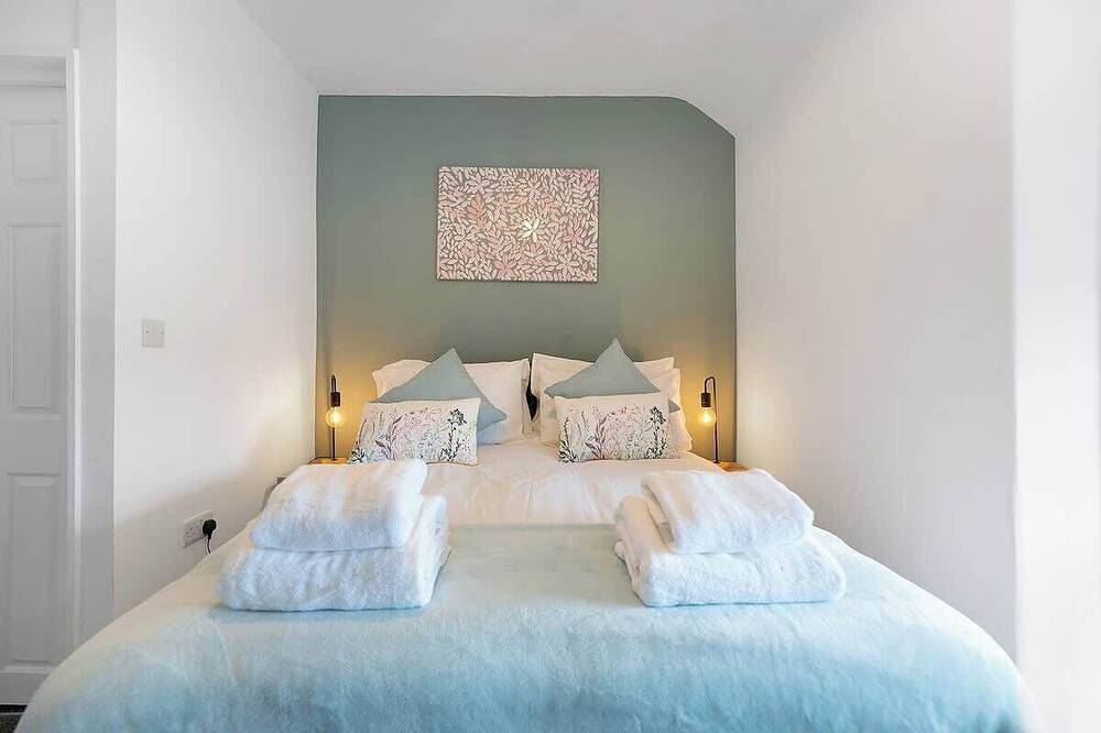 3 Bed in Sunderland, Free Wi-Fi! in Sunderland