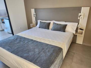 Gîte pour 2 personnes, avec terrasse à Saint-Laurent-du-Maroni