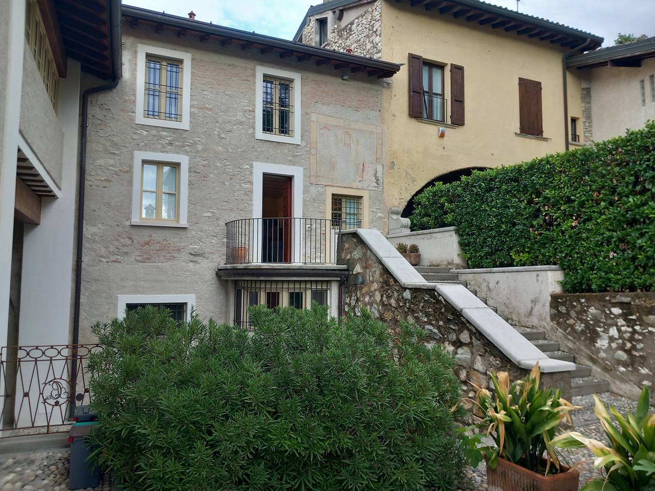 Casa vacacional 'Miramontiluxuryiseo' con vistas a la montaña, Wi-Fi y aire acondicionado in Iseo, Municipio de Iseo
