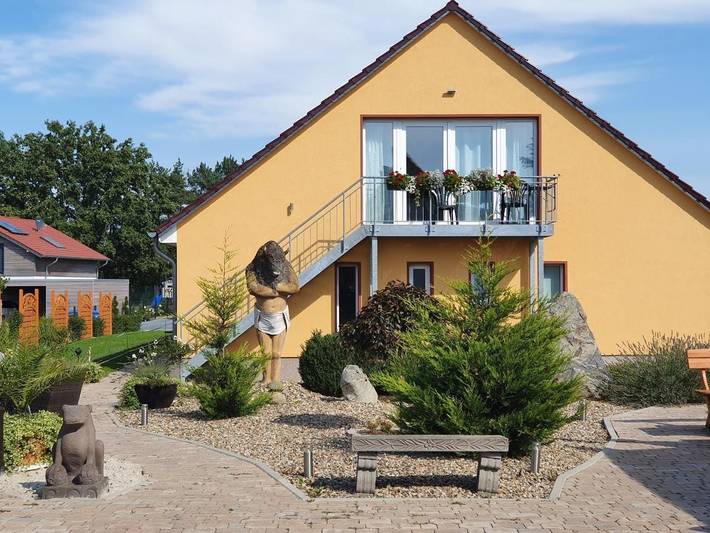 Aparthotel para 2 personas, con jardín y vistas - 1