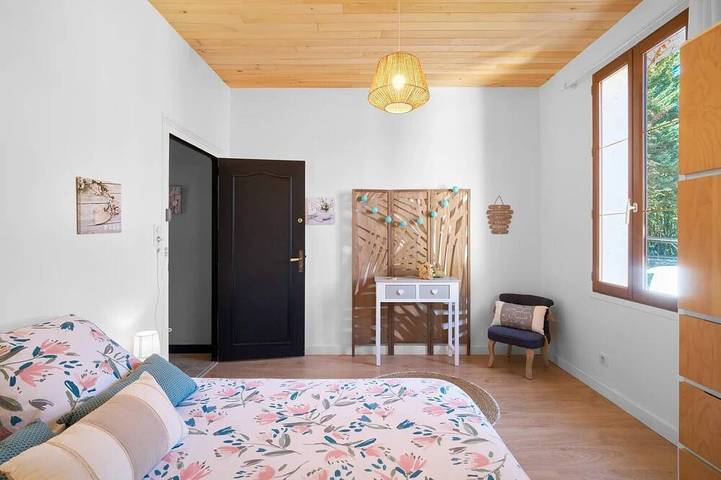 Location de vacances pour 5 personnes, avec jardin et sauna, animaux acceptés à Eyliac - 2