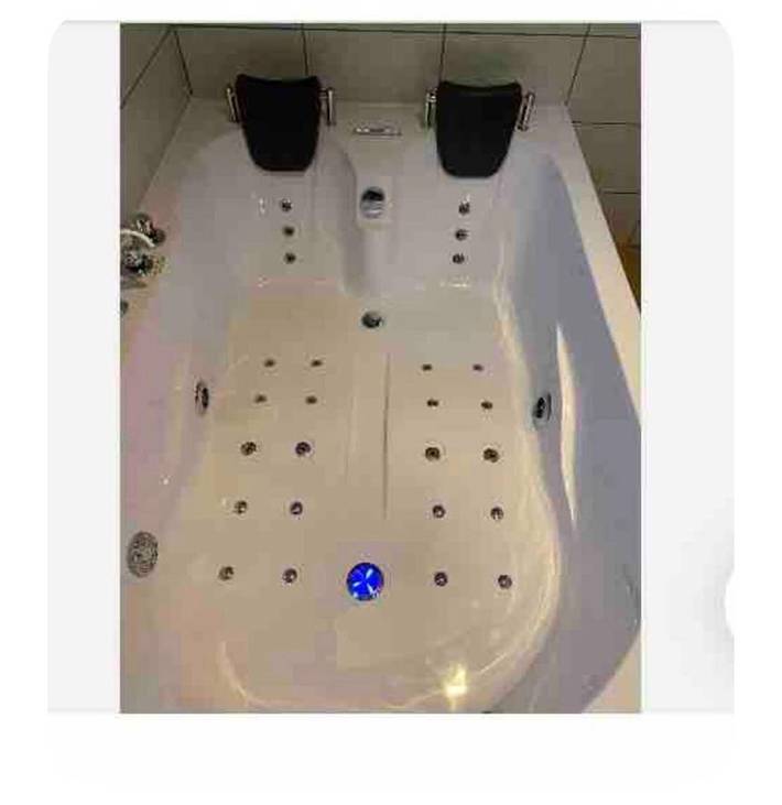 Location de vacances pour 5 personnes, avec jacuzzi et jardin à Moux-en-Morvan