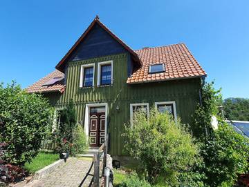 Ferienwohnung für 3 Personen, mit Garten und Sauna sowie Ausblick und Balkon, kinderfreundlich in Rübeland
