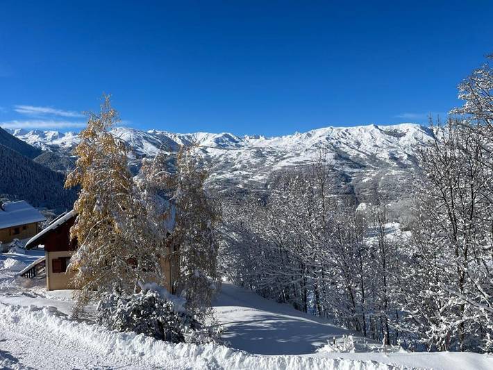 Gîte pour 10 personnes, avec sauna ainsi que jardin et vue, animaux acceptés à Albiez-le-Jeune - 4
