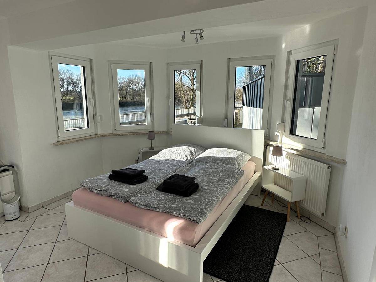 Ganze Wohnung, One-Bedroom Apartment in Bad Abbach, Ostbayern