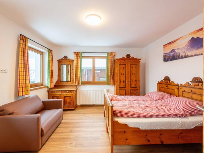 Ferienhaus für 10 Personen, mit Garten und Terrasse sowie Pool und Sauna, kinderfreundlich in Bramberg am Wildkogel - 4