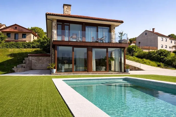 Casa de vacaciones para 8 personas, con vistas además de piscina y jardín - 1