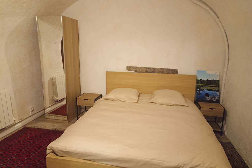 Appartement entier, Appartement atypique totalement équipé dans l'hypercentre - Lit 160 in Clermont-Ferrand, Parc naturel régional des Volcans d'Auvergne