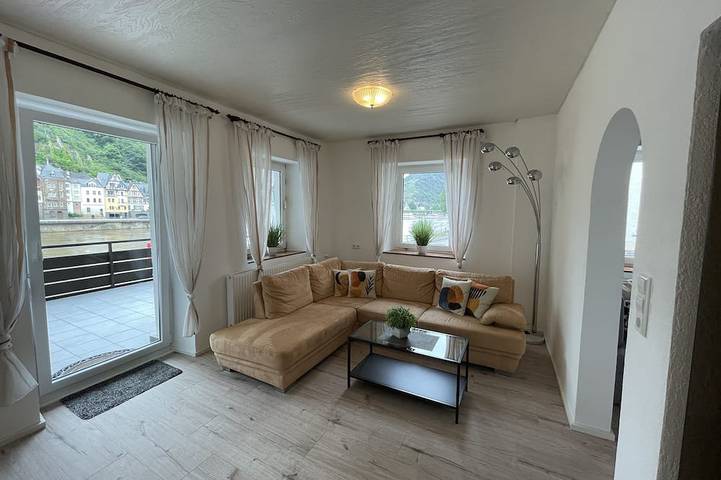 Ferienwohnung für 4 Personen, mit Balkon in Reichsburg Cochem