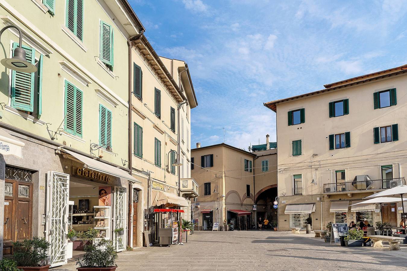 Camera 'Camera Matrimoniale' con Wi-Fi e aria condizionata in Grosseto, Provincia di Grosseto