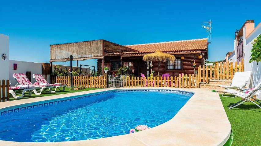 Casa rural para 7 personas, con balcón/terraza además de jacuzzi y piscina en Ardales - 2