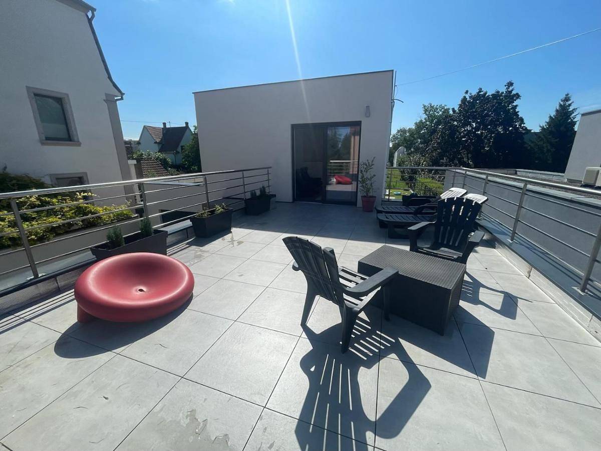 Appartement entier, 2 pièces avec terrasse in Lingolsheim, Région de Strasbourg