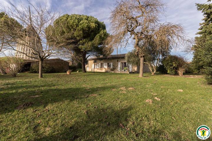 Gîte pour 8 personnes, avec jardin et terrasse