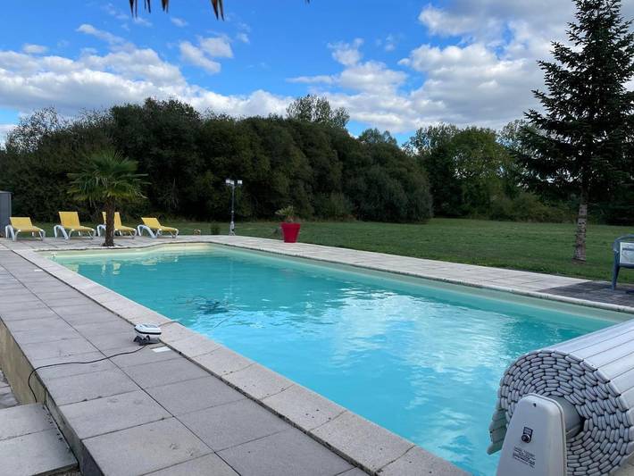 Villa pour 10 personnes, avec piscine ainsi que vue et jardin