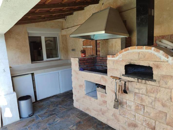 Location de vacances pour 6 personnes, avec terrasse et piscine à La Penne-sur-Huveaune - 4