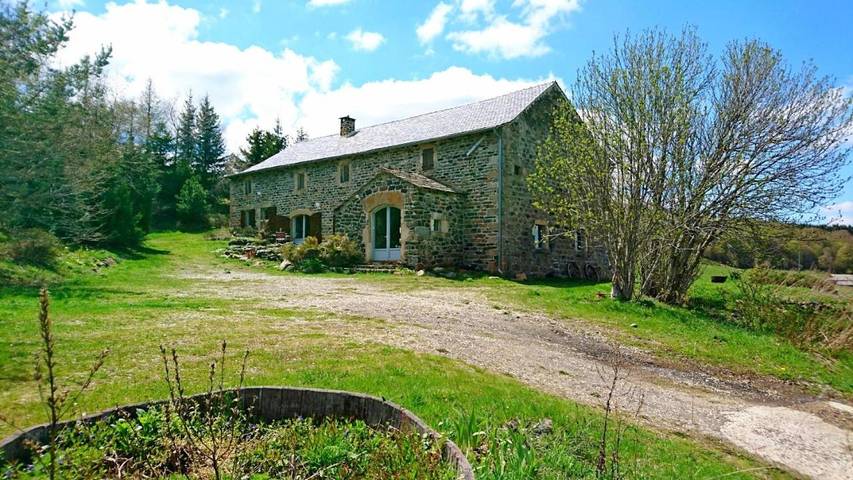 Location de vacances pour 2 personnes, avec terrasse et jardin dans Mont Mézenc - 4