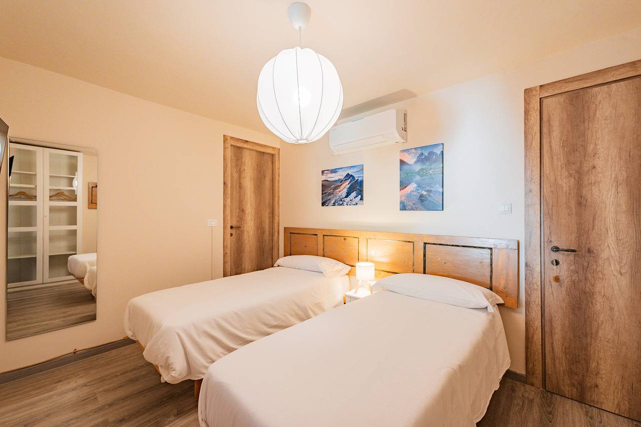Meublè La Ciastella [Two single beds] in Vinadio, Cuneo Provinz