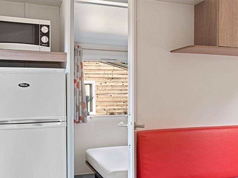 Camping Domaine des Tours - Mobilhome 6 personas - Classic Xl | 3 Dormitorios | 6 Pers. | Terraza Individual in Saint-Amans-des-Cots, Macizo Central