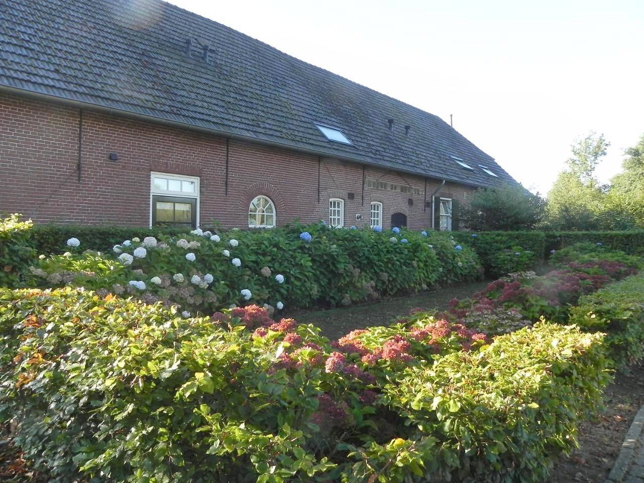 Family Room with Shared Bathroom in Haaren, Noord-Brabant