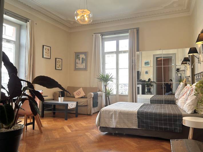 Gîte pour 3 personnes, avec balcon et piscine dans Casino Grand Cercle
