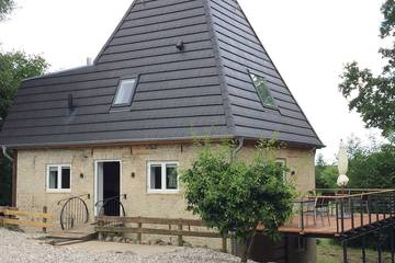 Ferienhaus für 8 Personen, mit Balkon und Garten in Steinberg