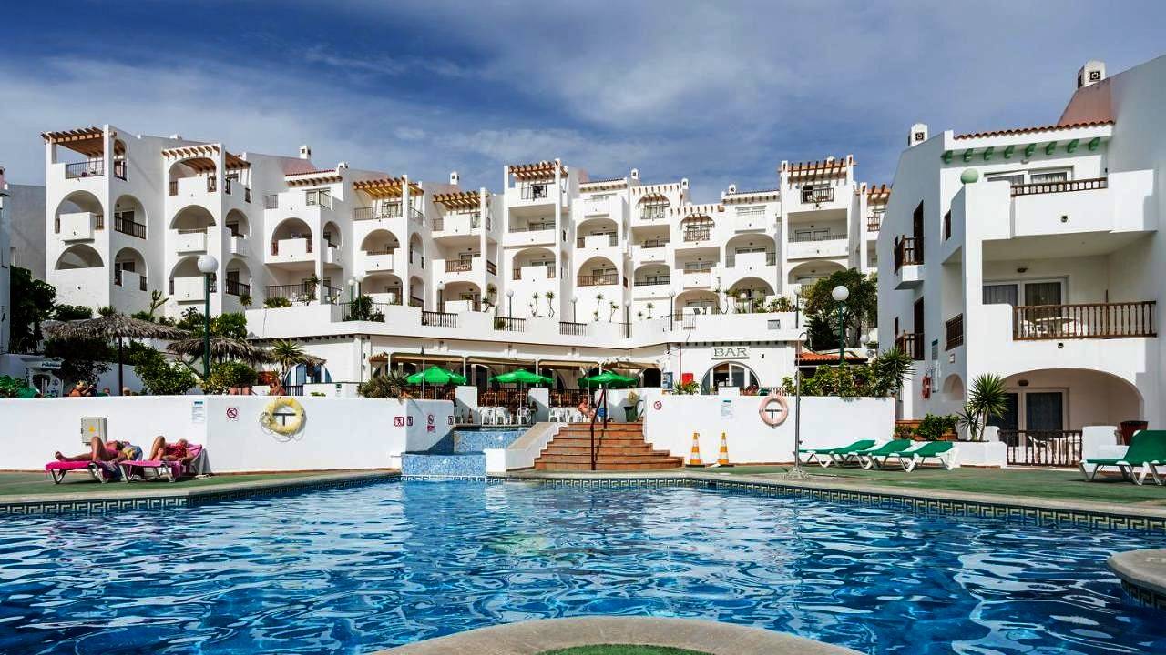 Appart’hôtel pour 10 personnes avec jardin in Callao Salvaje, Adeje
