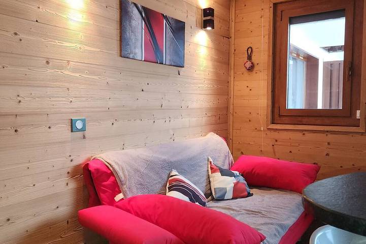 Ganze Wohnung, Apartment 5 ppl, balcony with a mountain view, close from ski slopes in Doucy, La Léchère