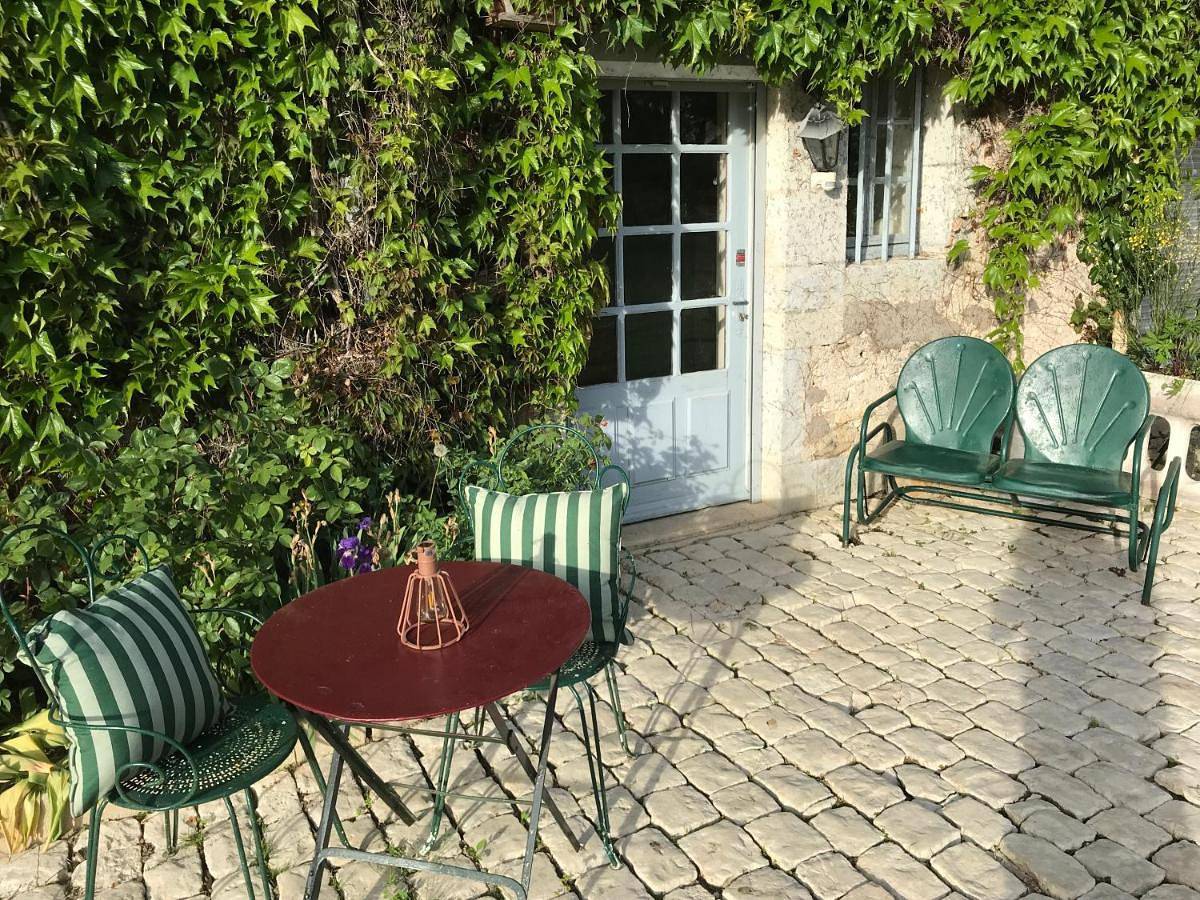 Double Room with Private Bathroom in Quingey, Jura Francais