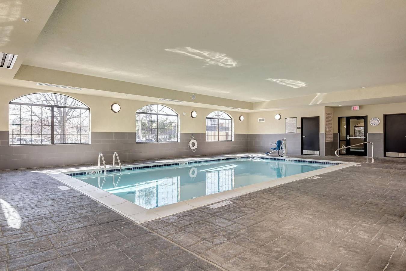 Appartement entier, Appartement de vacances pour 5 personnes avec piscine in Comté de Saint Louis