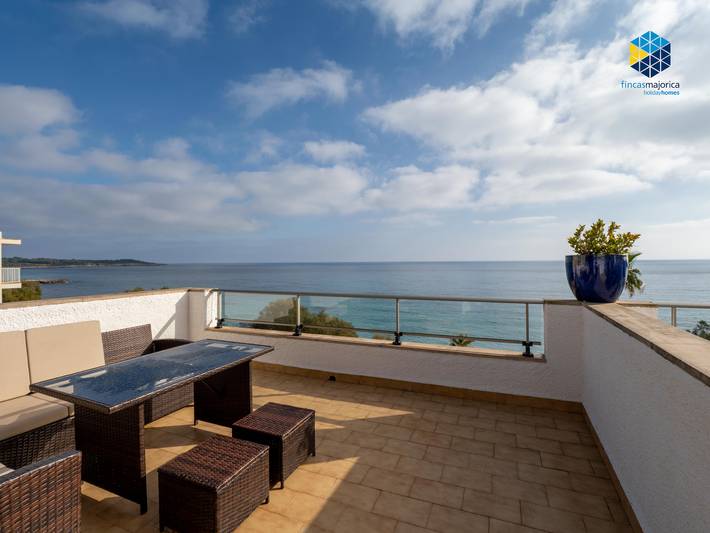 Location de vacances pour 4 personnes, avec Balcon et Terrasse dans S'illot