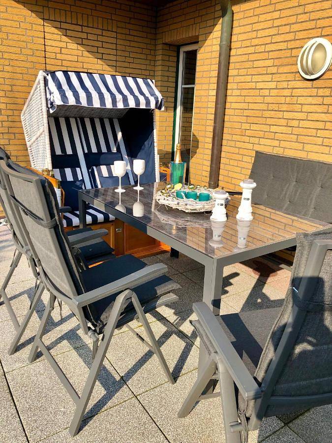 Ferienhaus für 9 Personen, mit Terrasse und Garten in Carolinensiel