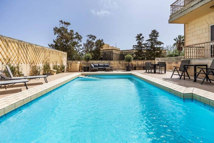 Villa voor 6 personen, with uitzicht and tuin as well as zwembad, met huisdier in Malta